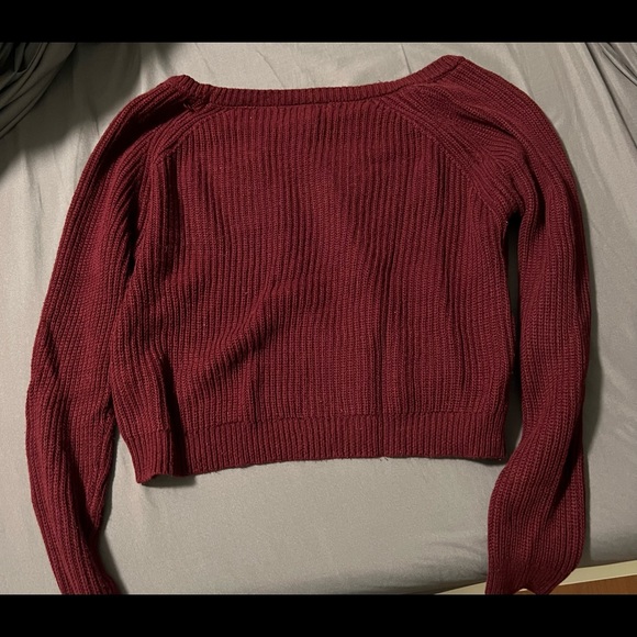 Burgundy sweater - Picture 2 of 2